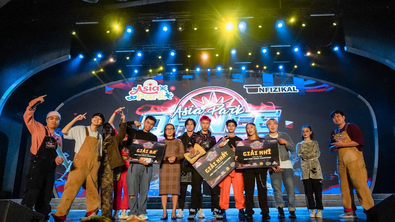 Nhận giải tại vòng chung kết