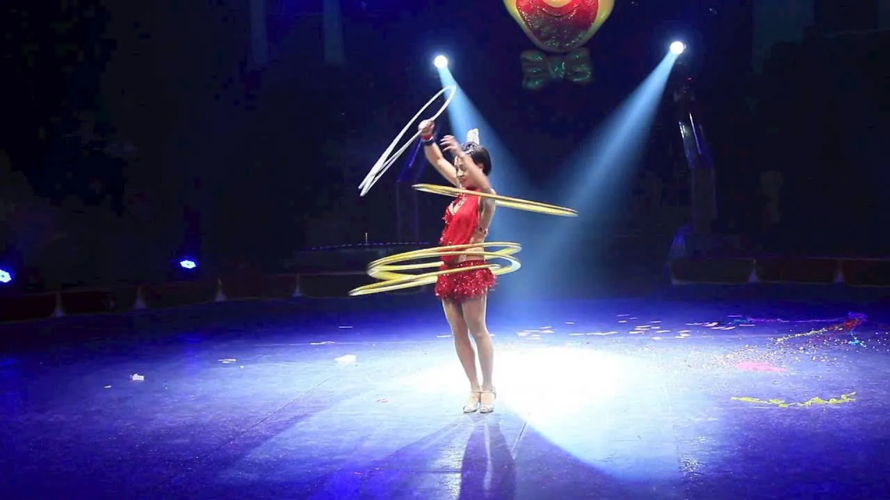Xiếc lắc vòng